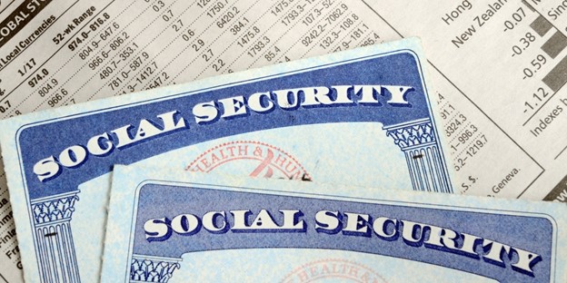 Social Security Planning for Women: How to Optimize Payouts